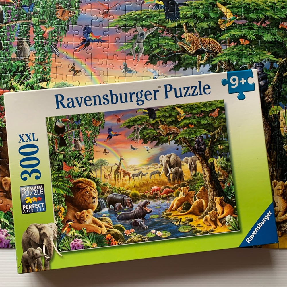 3/25$ Ravensburger Vibrant Jungle Puzzle - 300 XXL Pieces